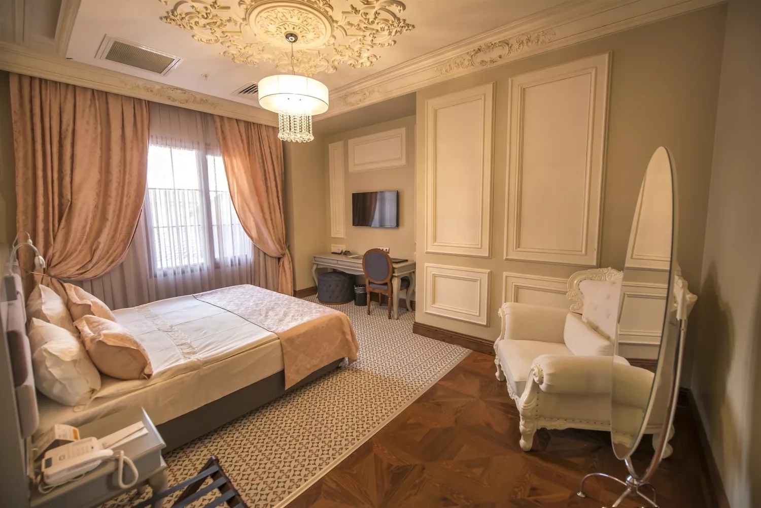 BABILLON HOTEL