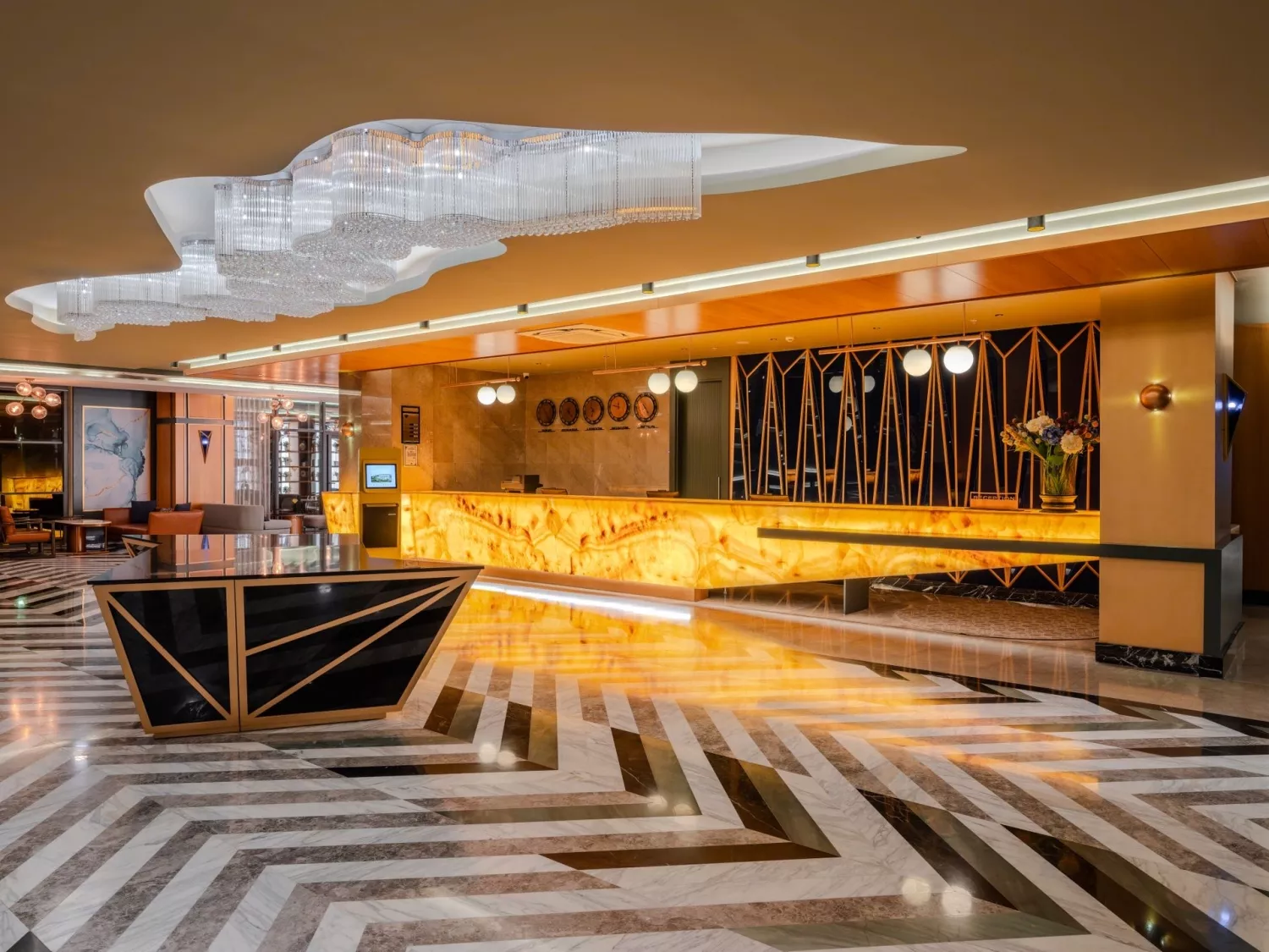 DIAMOND DE LUXE HOTEL