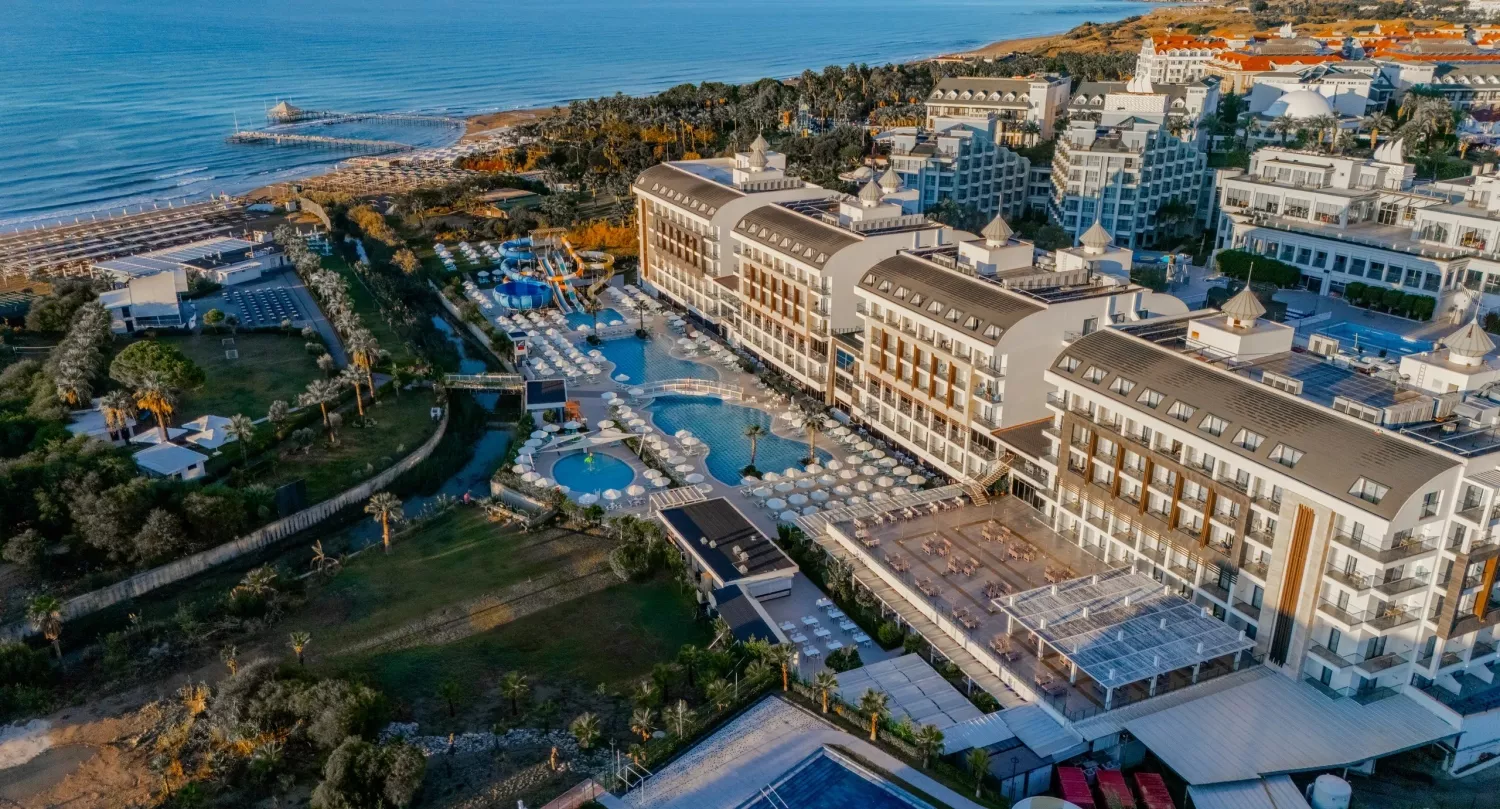 DIAMOND DE LUXE HOTEL