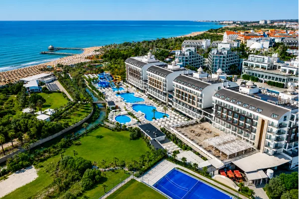Diamond De Luxe Hotel